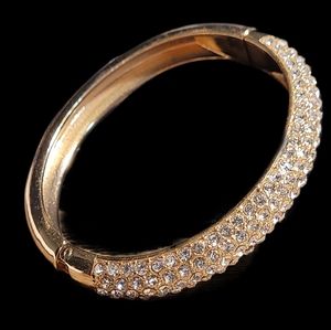 Beautiful Crystal and Gold Banglet